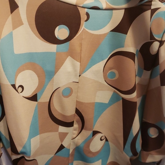 Isle blouse🎀 - Picture 3 of 3